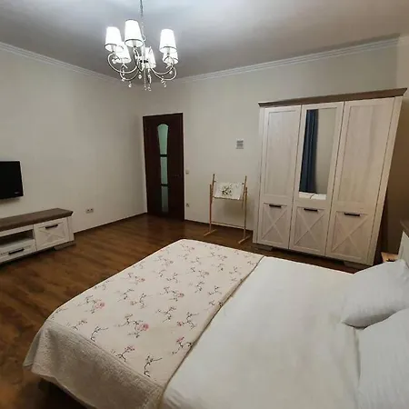 в центрі мукачева Apartman